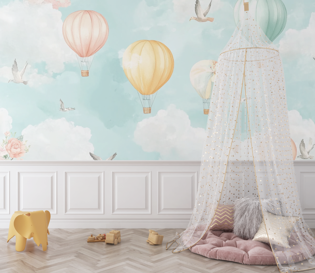Papier peint montgolfiere et oiseaux en vol bebe