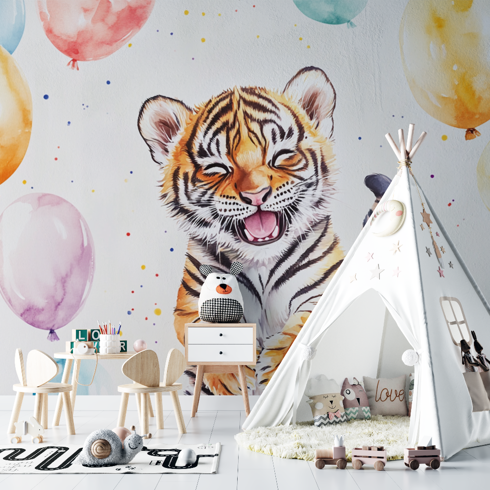 Papier peint tigre et ballons colores chambre bebe